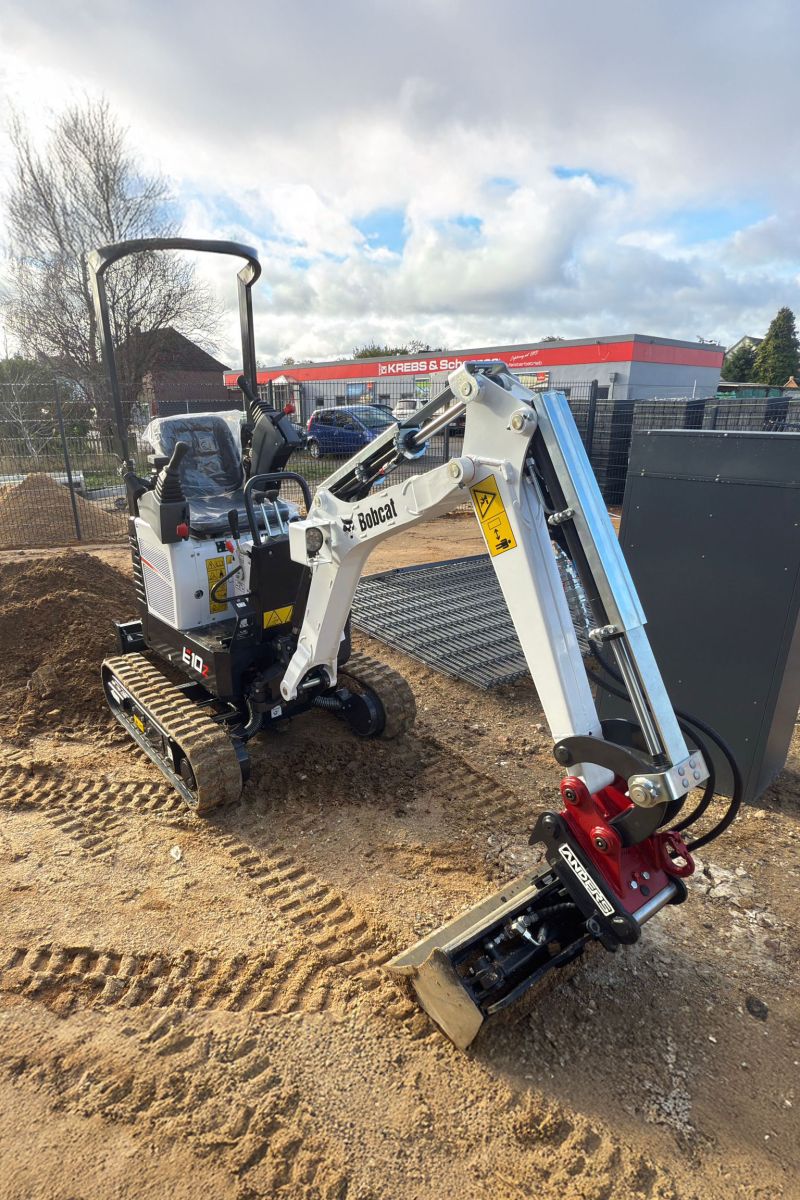 Mietgerät von Müllers Geräteschuppen: Bobcat E10 Minibagger